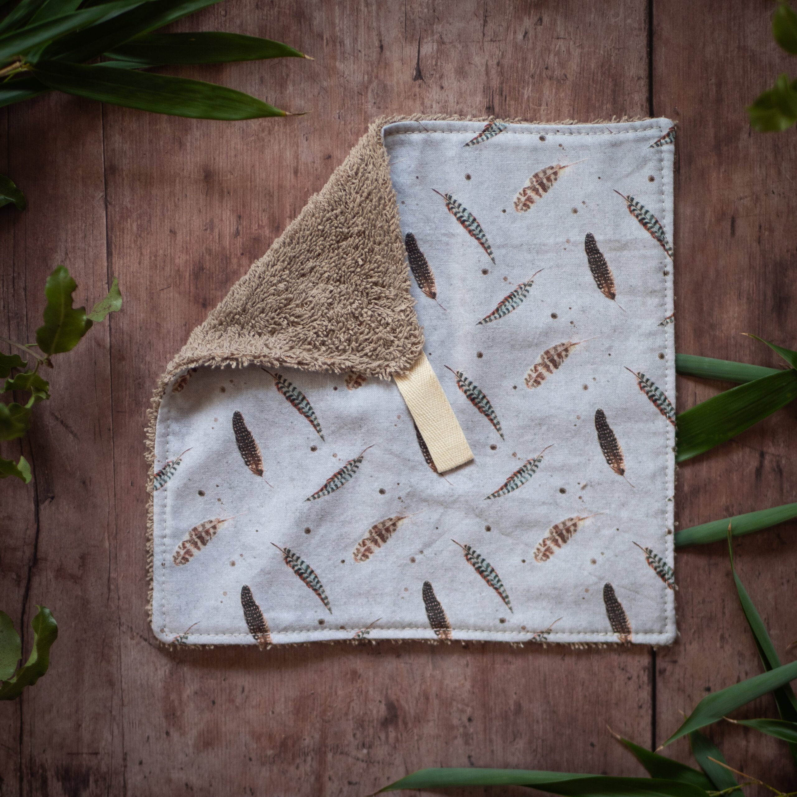 'Pheasant Feathers' Muddy Paw / Slobber Cloth