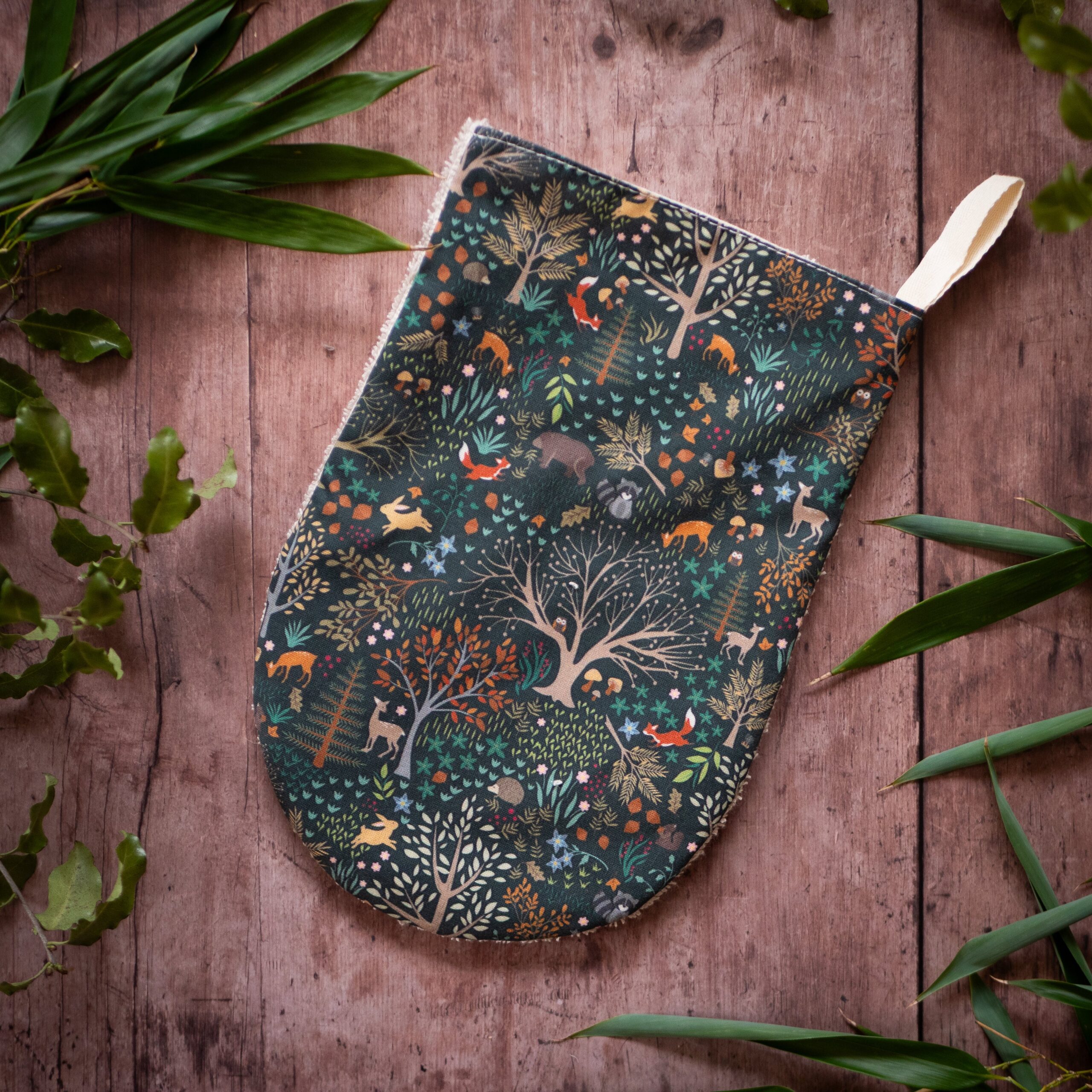 'Midnight Forest' Muddy Paw Mitt